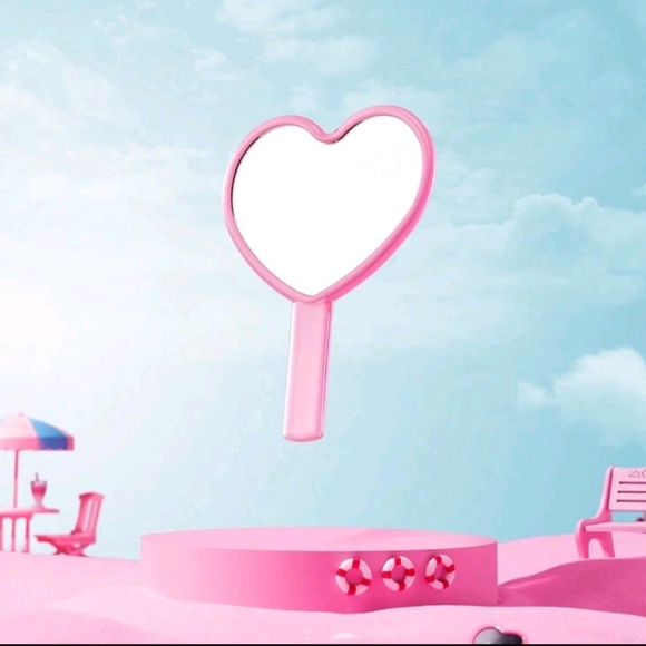 Barbie Mattel Miniso Inspired by The Barbie Movie Heart Handheld Mirror - Picture 6 of 9